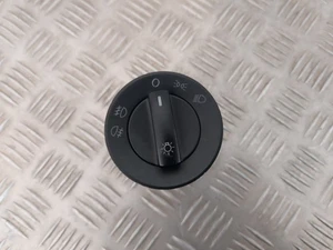 Commande Réglage Phare Clignotant - VOLKSWAGEN POLO IV (4) - Réf : 6Q0941531C - Picture 1 of 4