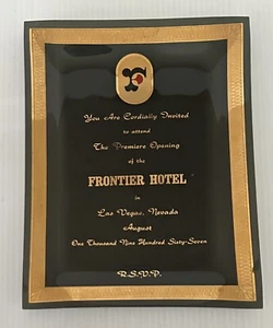 Plato de invitación de vidrio de gran apertura vintage Frontier Casino Hotel ~ 1967 ¡Raro! - Imagen 1 de 4