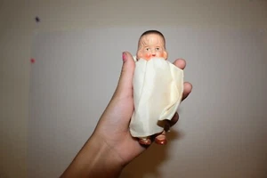 Antique JOINTED BISQUE COMPOSITE DOLL - 4 1/2" - Japan - ANGEL Painted - Picture 1 of 7