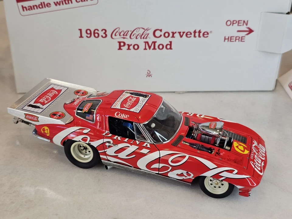 Chevy Corvette Pro 1963 Danbury Coca Cola como nuevo mod 1:24 fundido a presión con papeleo Foto 1 de 4