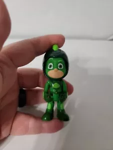 PJ Masks Green Gecko Gekko Super Moon Figura Avventura - Foto 1 di 4