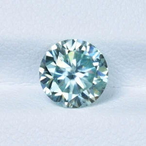 1.36 ct LUSTROUS BLUE DIAMOND SPARKLING / MOISSANITE - 7.4 mm Round Video !! - Picture 1 of 2