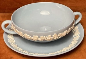 Wedgwood Queensware Cream on Lavender Flat Cream Soup & Saucer Set - Picture 1 of 8