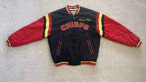 Vintage Mirage Kansas City Chiefs Throwbacks NFL Jacket Size XL Cover