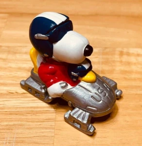 Snoopy als Bobfahrer, Rodeln Bobfahren, Peanuts, Figur von Schleich - Picture 1 of 2