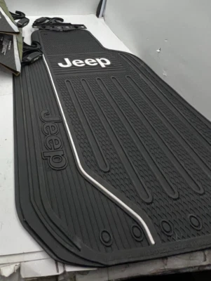 (CANTIDAD 2) Alfombrilla Plásticolor 001469R01 Jeep Negra Universal Todo Clima Foto 1 de 4