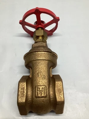 Milwaukee Gate Valve 1  1/2” 2013-H Brass Pipe Water New - Image 1 of 4