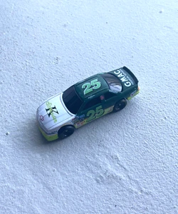 1994 Racing Champions | Ken Schrader #25 GMAC 1:64 Diecast Race Car | Loose - Picture 1 of 9