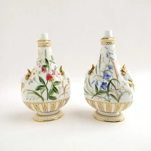 Minton c1850-1870 Par de botellas perfumadas sin tapas con flores pintadas a mano - Imagen 1 de 12