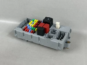 BRAND NEW! MASERATI QUATTROPORTE GRANTURISMO CPL DASHBOARD ECU FUSE BOX OEM - Picture 1 of 9