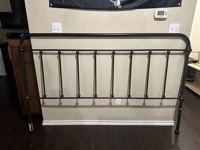 Cabecero Metal King de Target Foto 1 de 4