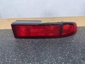 1995-1996 95 96 MITSUBISHI 3000GT SPYDER LUZ TRASERA DERECHA LUZ LÁMPARA DERECHA OEM - Imagen 1 de 16
