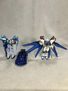 Mix of Gundam mobile suits and a transforming MechFansToys - Picture 1 of 24