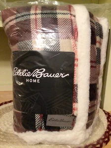 Eddie Baur Red/Black Plaid Sherpa Throw - Picture 1 of 3