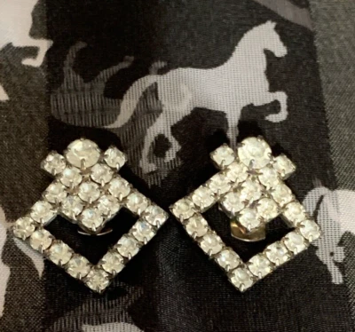 Vintage 1 inch Pair Rhinestone Art Deco 1940's Shoe Sweater Fur Clips - Image 1 of 4