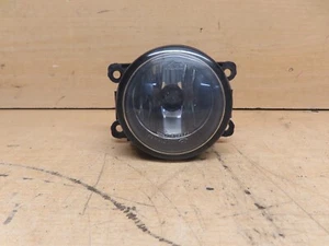 2016 Suzuki Vitara SZ4 DDIS - Drivers O/S Front Foglight (B22) - Picture 1 of 2