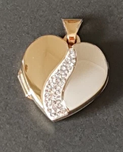 Solid 375 Yellow & White Gold Stamped Heart Locket Crystal Encrusted Engraved - Picture 1 of 9