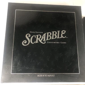 SCRABBLE Word Game ONYX Edition Giradischi Legno Nero Tavola e Piastrelle No Pad Matita - Foto 1 di 5