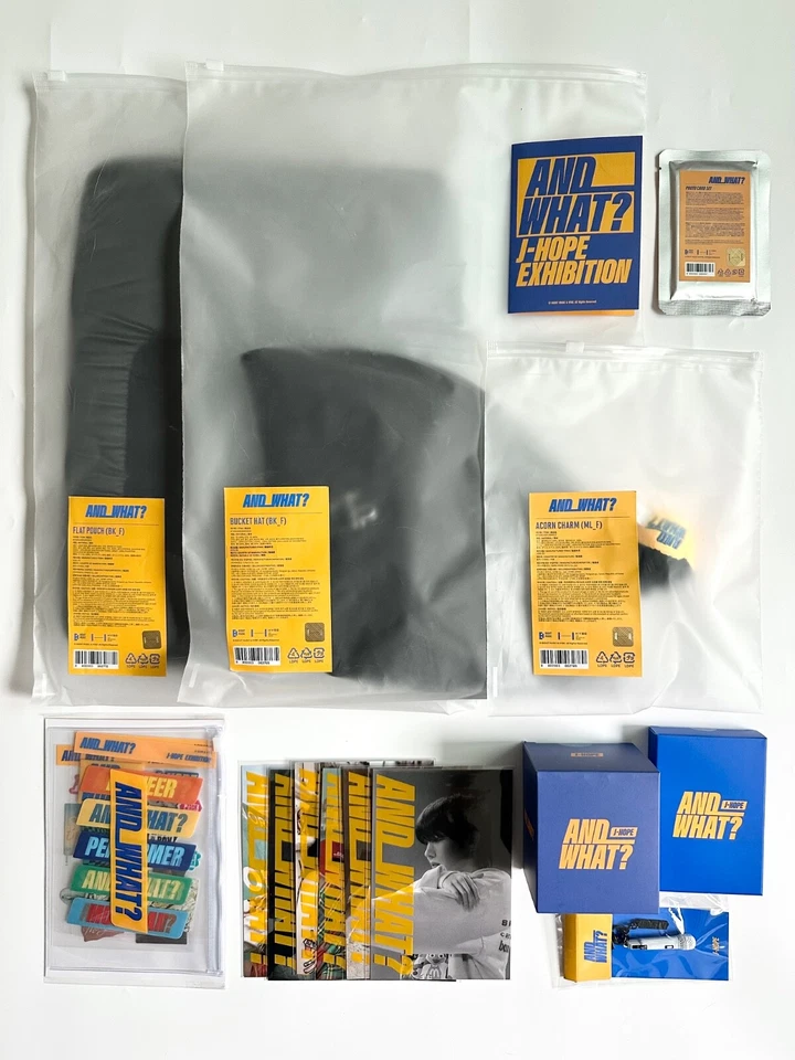 Mercancía de la exposición BTS j-hope '¿Y qué?' (pedido anticipado) Foto 1 de 1
