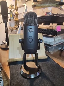 Blue Yeti X A00104 USB Studio Microphone - Streaming Podcasting Tested No Cords - Picture 1 of 9