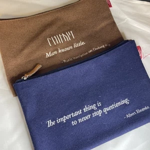 2 Viking Cruise Line Bank Federtasche Reißverschluss oben dunkelblau/braun Wollmischung Zitat - Bild 1 von 4