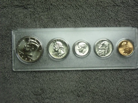 1994 Birth Year Set Choice Brilliant Uncirculated in hard plastic holder Cover