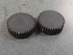 SUZUKI DR800 1992 44511-12D00 CUSHION FUEL TANK 12861 - Bild 1 von 3