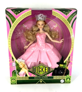 Mattel Wicked Movie Deluxe GLINDA Puppe Druckfehler URL .com Neu neuwertig in der Hand - Bild 1 von 7