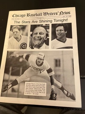 1986 Chicago Diamond Dinner Autographed Program + Autographed baseball (Musial) - Image 1 of 4