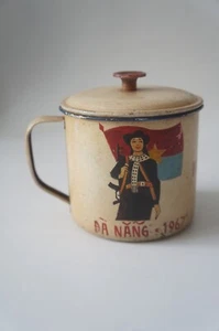 TAZA DE COLECCIÓN NLF FRENTE DE LIBERACIÓN NACIONAL VC VIETCONG GUERRA DE VIETNAM DA NANG 1967 - Imagen 1 de 16