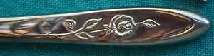MY ROSE Pattern 8 Hollow Dinner Knives by Oneida Community Stainless Flatware - Picture 1 of 3