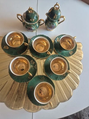 Karlsbader Porzellan Moccatasse, Bohemia, Handmalerei, Innen Vergoldet - Bild 1 von 3