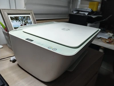 HP Desk 2722 Jet Stampante  scanner- Bianco - Immagine 1 di 4
