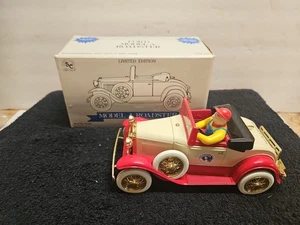 Limited Edition Spec-Cast Ford Model A Roadster, 1/25 Scale, Lockable Coin Bank - Picture 1 of 11