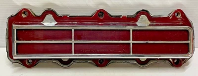 Conjunto de luz trasera derecha Buick Apollo 1974, fabricante de equipos originales Foto 1 de 4