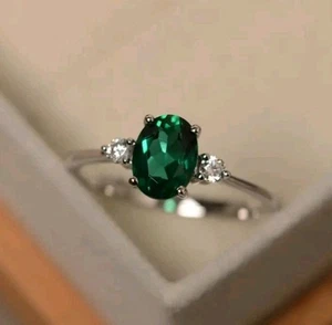 Oval Cut Simulated Emerald Ring May Birthstone Gemstone Silver Ring Size 6 - Picture 1 of 4