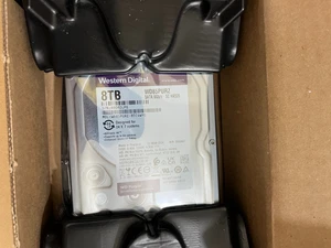 WD Purple 8TB 5640 RPM SATA 256MB 3.5'' Surveillance HDD WD85PURZ New - Picture 1 of 6