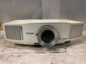 Epson PowerLite Pro G5750WU WUXGA Projector | 277 Hours | G - Picture 1 of 4