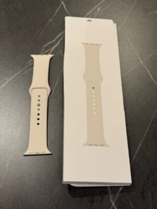 Apple Watch Series 10 46mm Starlight Sport Band S/M (MXM63FE/A) - Zdjęcie 1 z 1