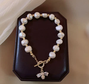 Natural White Freshwater Pearl Bracelet Bee Pendant Bracelet 7.5" - Picture 1 of 3