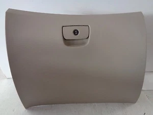 06 07 08 HYUNDAI SONATA GLS FABRICANTE DE EQUIPOS ORIGINALES GUANTERA GUANTERA COMPARTIMENTO DE ALMACENAMIENTO BEIGE - Imagen 1 de 4