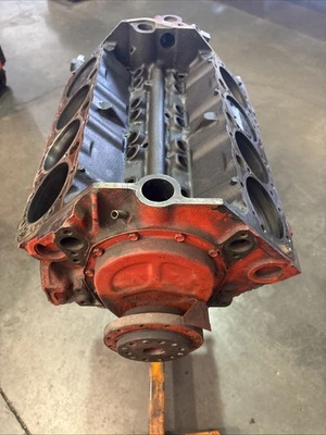 1963 bloco pequeno Chevy SBC 327 3782870 870 L 10 2.060 bloco curto - Imagem 1 de 4