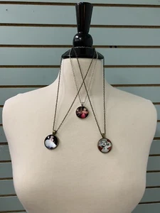 Three Marilyn Monroe 1” cabochon Necklaces. 2 Bronze Tone And 1 Silver Tone. 18” - Picture 1 of 5