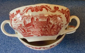 Vintage Wedgwood Royal Homes Of Britain Soup Bowls.Tower of London. 2.Handles. - Picture 1 of 5