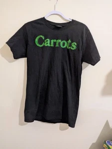 Camiseta Estampada Limitada Zanahorias por Anwar Zanahorias Base Negra y Verde Para Hombre S - Imagen 1 de 7