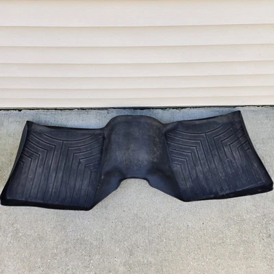 Напольное покрытие для 2-го ряда Ford Explorer WeatherTech 2011–2019 годов выпуска черное 2018 Explorer - Изображение 1 из 4