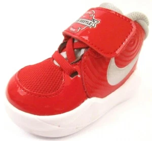 Nike Team Hustle D 9 Auto (TD) Baskets Enfant Bébé EUR 18,5 UK 2,5 US 3C Rouge - Imagen 1 de 9