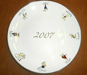 Pottery Barn 2007 Christmas Santa's Reindeer Cookie Platter 14" Round - Picture 1 of 5