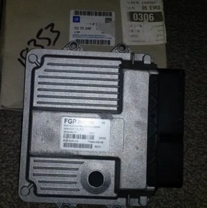 GENUINE VAUXHALL AGILA CORSA TIGRA MERIVA 1.3 FUEL INJECTION CONTROL UNIT - Picture 1 of 3