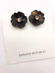Banana Republic Women's Lucite RESIN FLOWER STUD EARRINGS Tortoise - Picture 1 of 4
